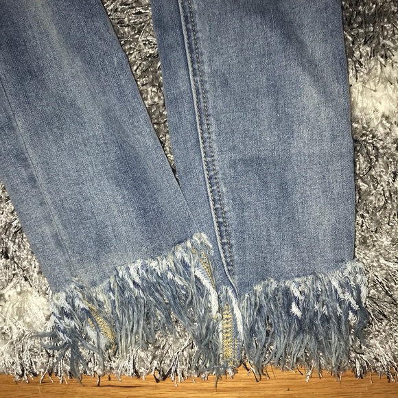 Free People Frayed Skinny Jeans - Picture 2 of 4